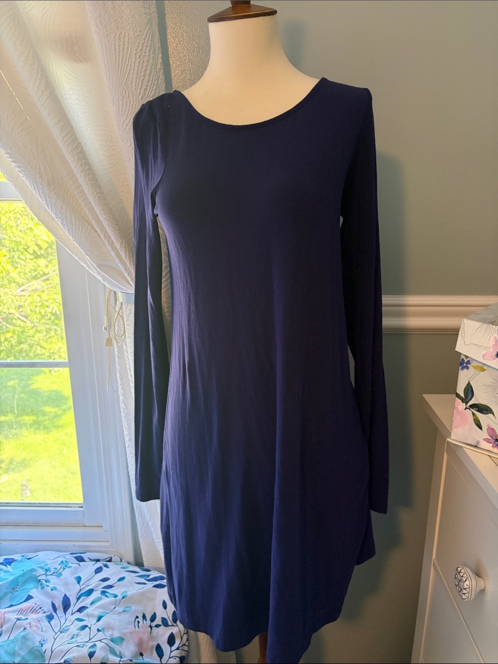 Express Navy Long-Sleeve Scoop Neck Dress